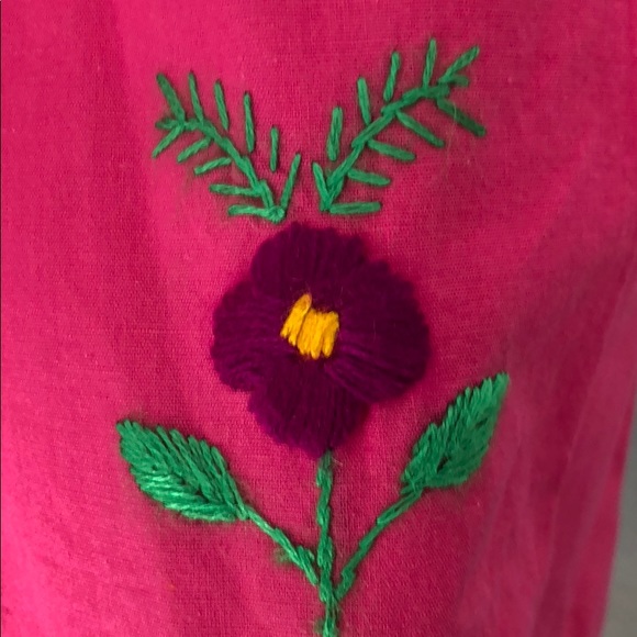 Little girls pink embroidered dress - Picture 7 of 8